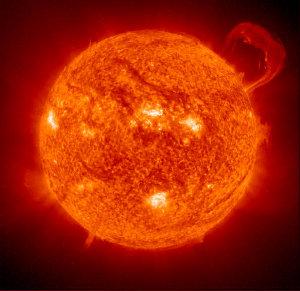 Stella mostro R136a1 265 volte il Sole