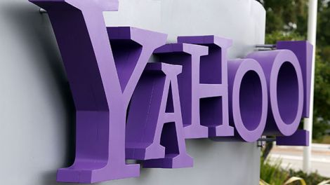 yahoo chiude servizi