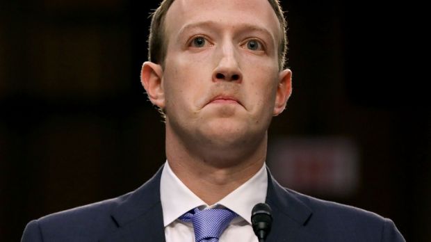 zuckerberg facebook pagamento pubblicit