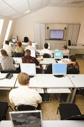 Scuola computer indagine Adiconsum LIM