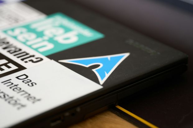 arch linux pacchetti aur compromessi