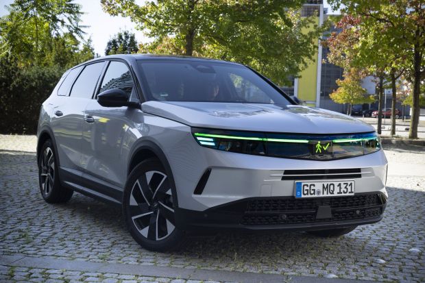 opel luce magenta auto autonoma02