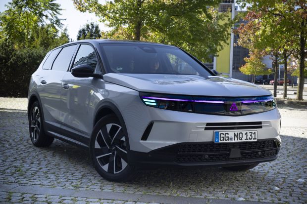 opel luce magenta auto autonoma03
