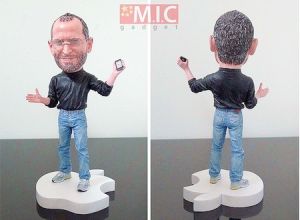 MIC Gadget Steve Jobs action figure Apple