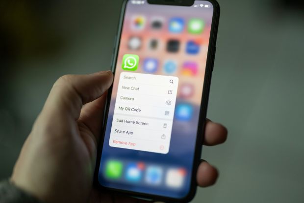 whatsapp messaggio indirizzo email