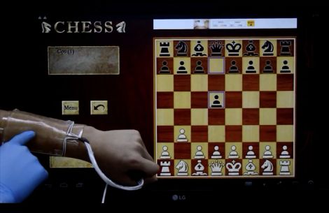 idrogel touchscreen scacchi
