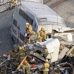 Los Angeles scontro fra treni macchinista Sms