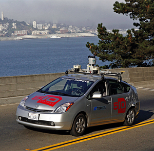 Google auto Prius guida da sola robotizzata