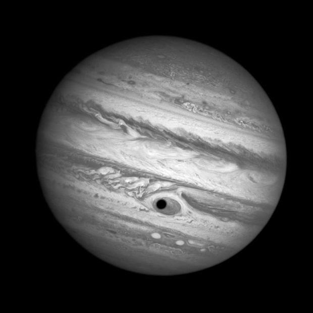 giove pupilla hubble 2