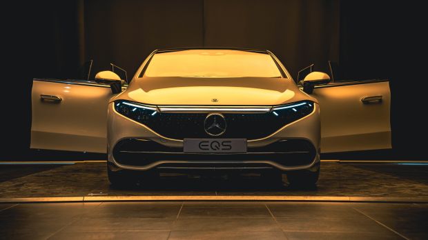 mercedes ev eqs paywall