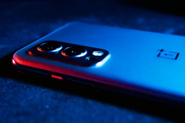 one plus lascia ue usa