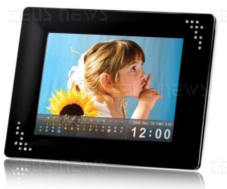 La cornice digitale touch-screen PF810 di Transcen