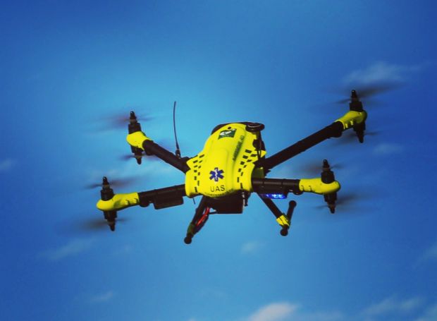 drone defibrillatore