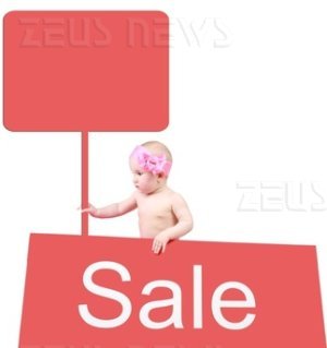 Il bambino messo all'asta su eBay