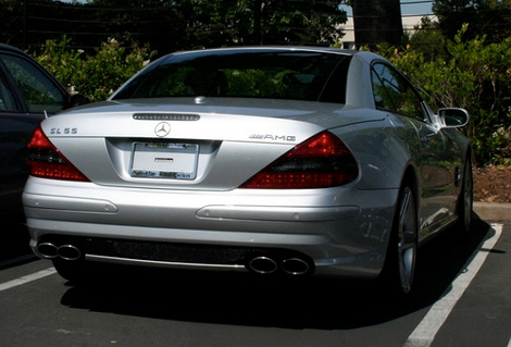 Mercedes Steve Jobs senza targa