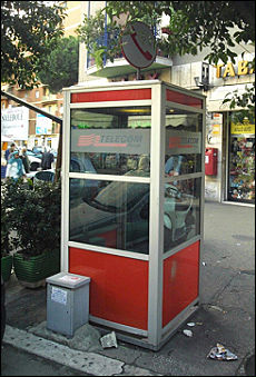 Telecom rimozione cabine telefoniche Agcom