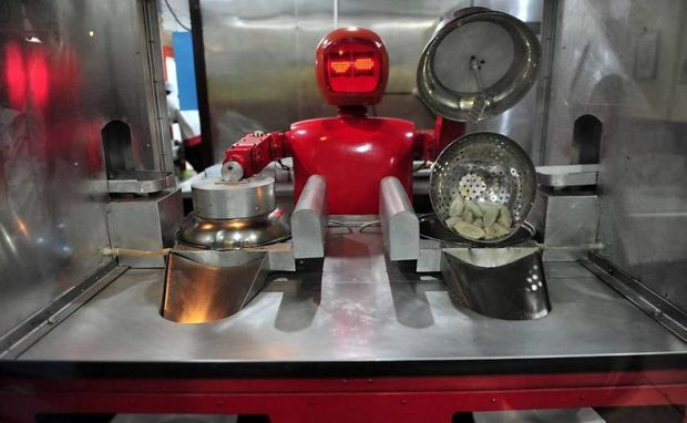 robot restaurant 6