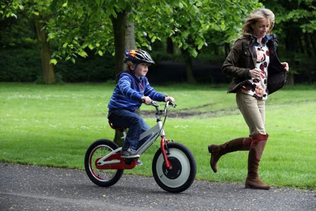 La Bicicletta Che Sta In Equilibrio Da Sola Zeus News