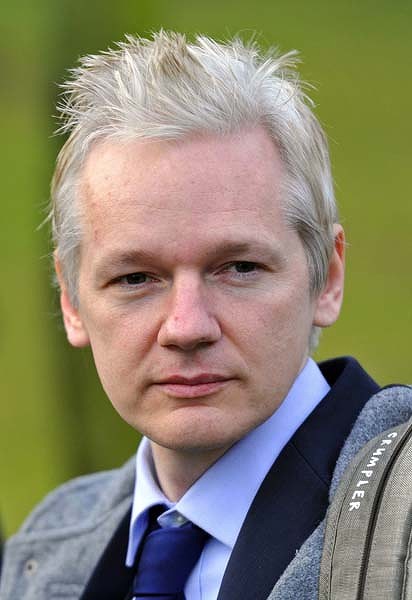 Assange green 420x0