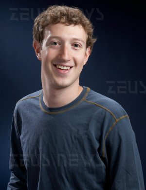 Facebook utenti decidono regole Mark Zuckerberg