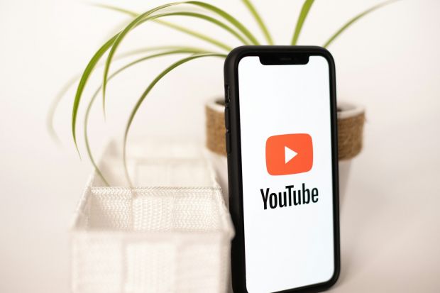 youtube riproduzione background browser mobili