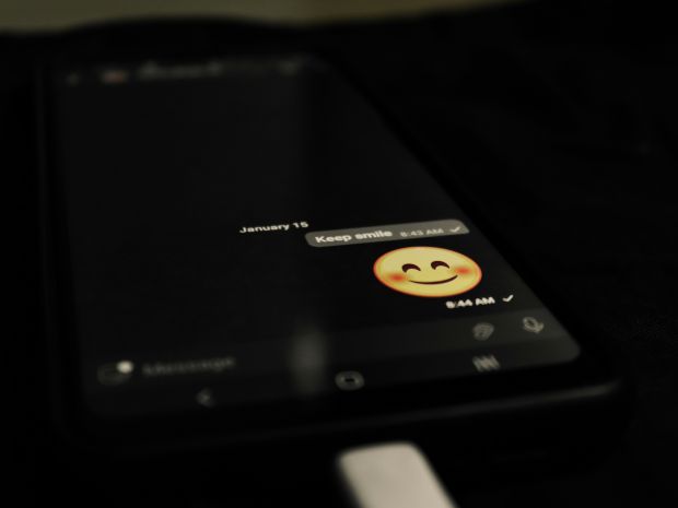 whatsapp emoji animate pubblicita