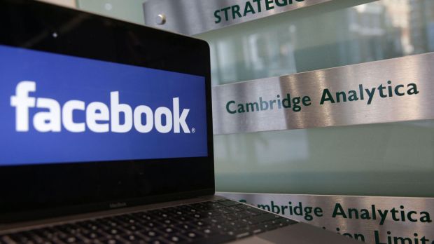 facebook multa cambridge analytica