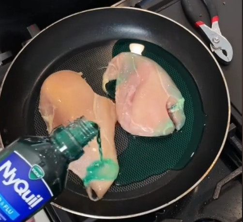 sfida tiktok nyquil pollo