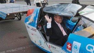 Louis Palmer SolarTaxi giro del mondo auto solare