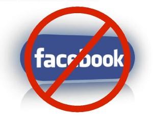 Facebook vietato arresti domiciliari