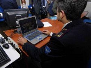 Polizia smentisce Espresso spia utenti Facebook