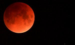 Stasera Eclissi Luna rossa
