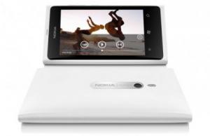 nokia lumia 800 white