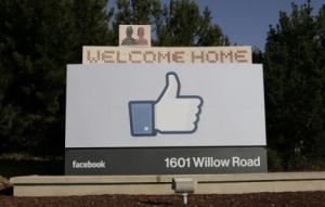facebook denuncia yahoo brevetti