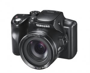 Samsung Camera WB2100 front