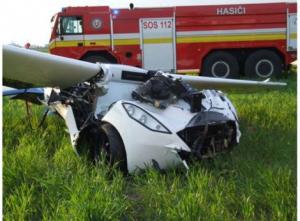 aeromobil flying car crash