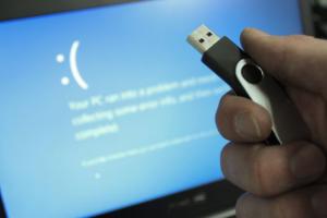 chiavetta usb windows 10 bsod