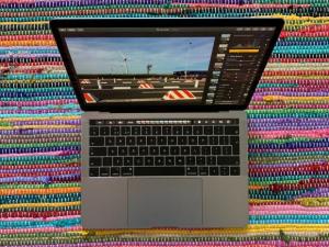 macbook pro 2019 spegnimento batteria