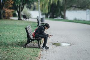 chatbot suicidio adolescente character ai