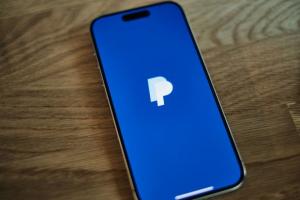 paypal truffa phishing email assistenza