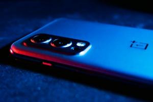 one plus lascia ue usa