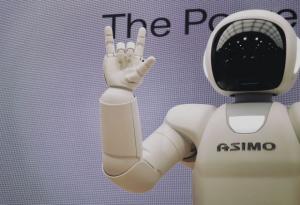 android ia mondo reale