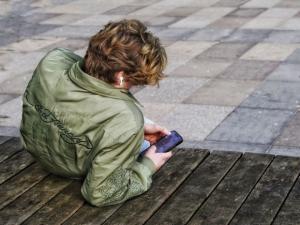 whatsapp parental contro teenager